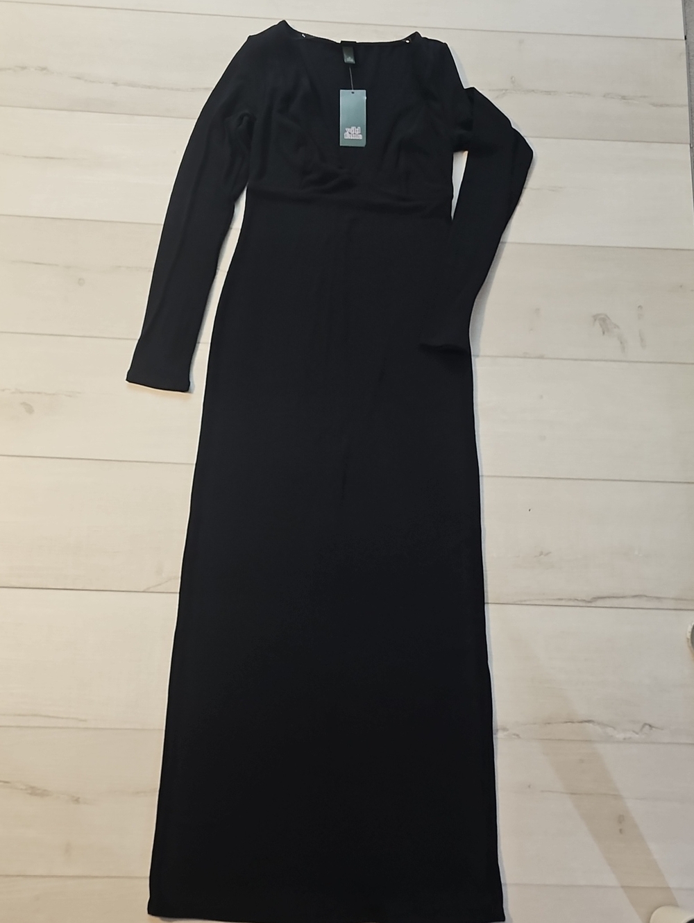 Wild Fable Women's XS Black Long-Sleeve Deep V-Neck Maxi Dress